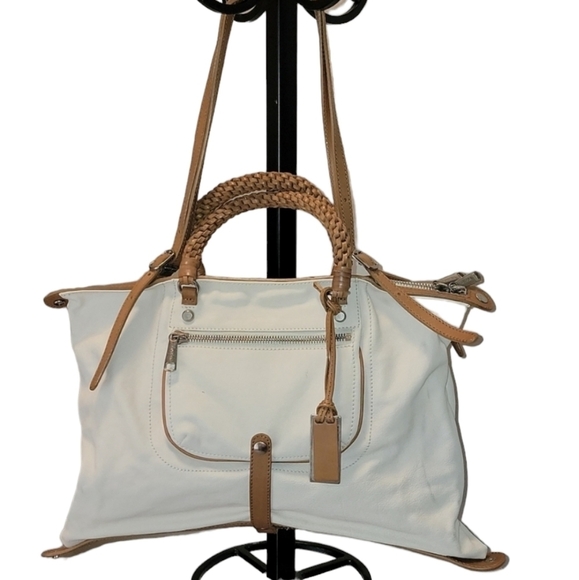 Gorgeous Gryson Leather Tote NWOT 😍 - Picture 10 of 11